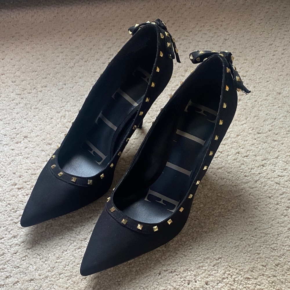 Elle heels